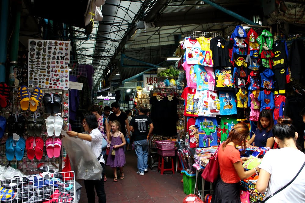 Sampeng market