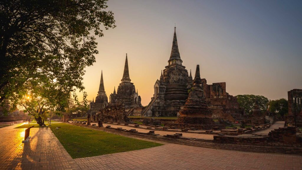  Wat Phra Si Sanphet