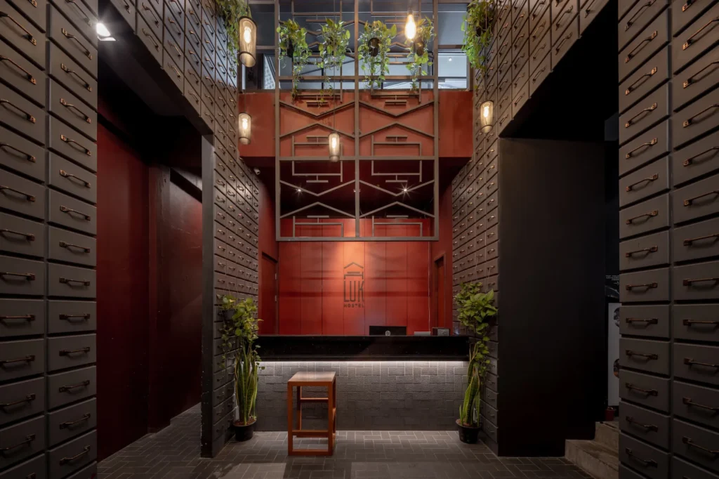 Luk Hostel & Rise Bar,