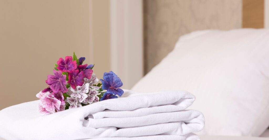 Top 5 Hotel Amenities Travelers Would Spend Money to Stay