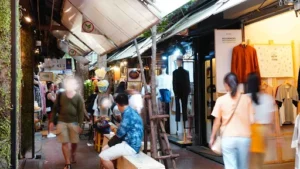 Indy Market vs Chatuchak Weekend Market