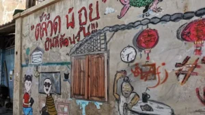 Talat Noi and the Street Art Alleys