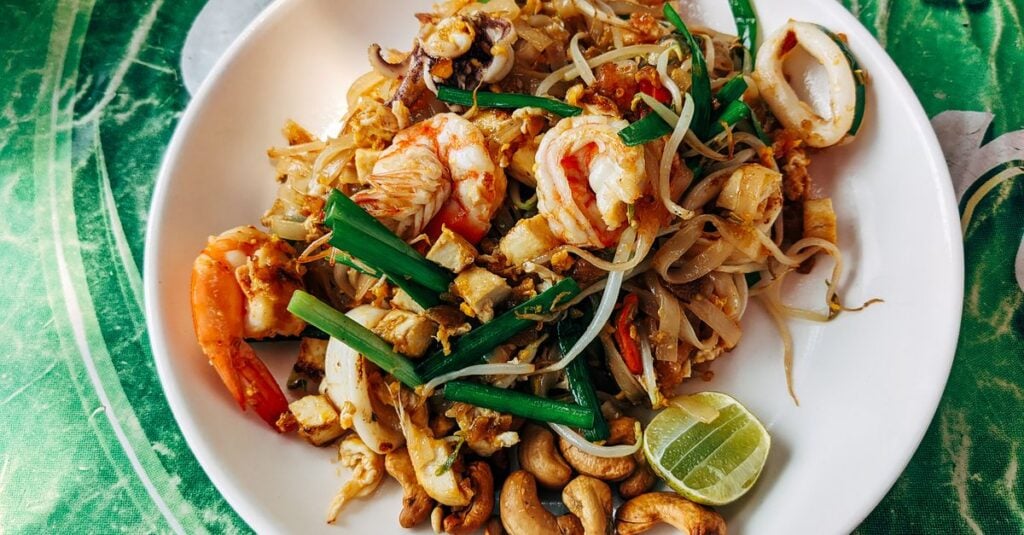 Discover Amazing Thailand Stories : PADTHAI (ผัดไทย)