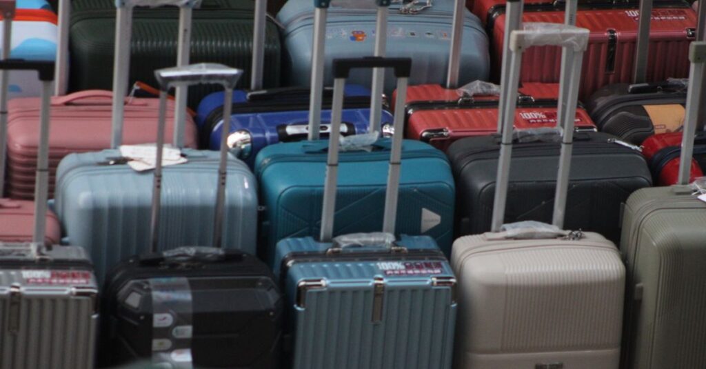 Leave your bags with us!